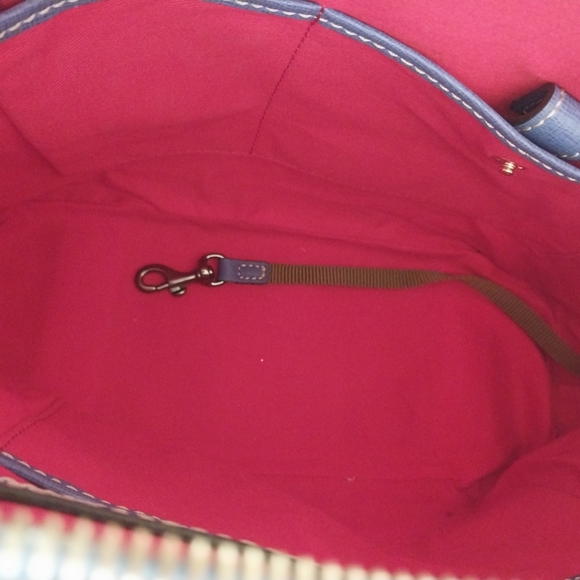 Dooney & Bourke Dome - Picture 11 of 12